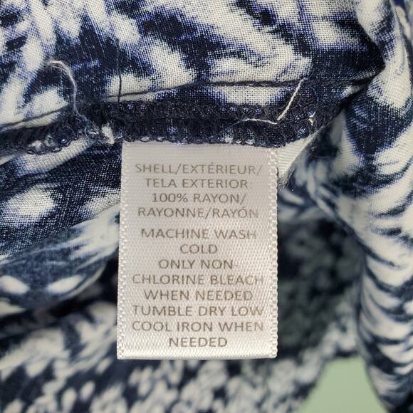 Ann Taylor Loft Blue Mosaic Split Neck Blouse Size Medium - Picture 7 of 8